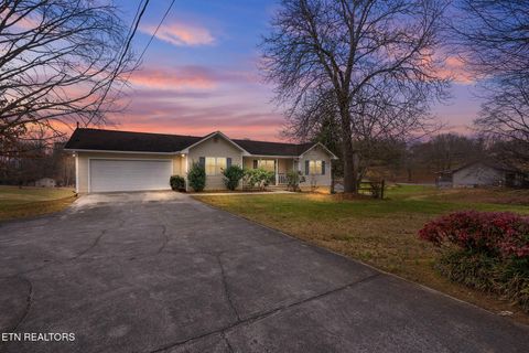Photo of 2410 Amanda Lane, Sevierville, TN 37876 (MLS # 1326237)