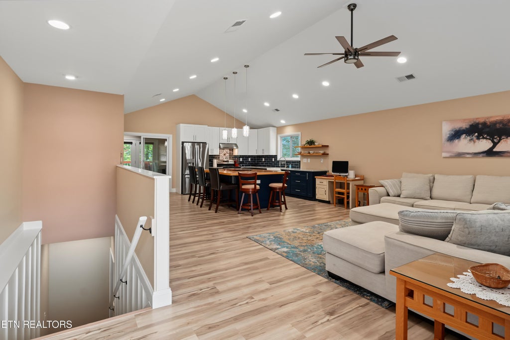 Photo of 898 Hillside Lane, Lenoir City, TN 37771 (MLS # 1351840)