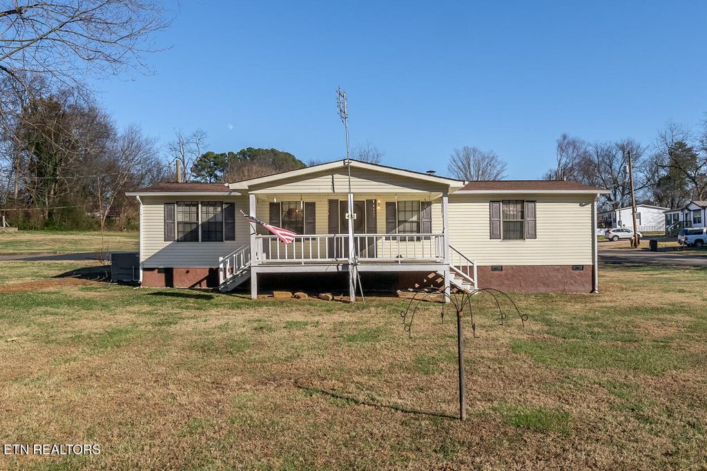 Photo of 413 Mill St, Madisonville, TN 37354 (MLS # 1290083)
