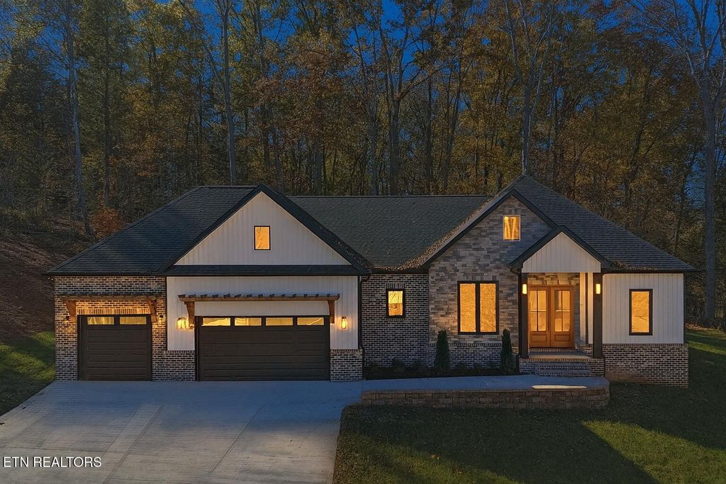 Photo of 121 Nuhya Way, Loudon, TN 37774 (MLS # 1321327)