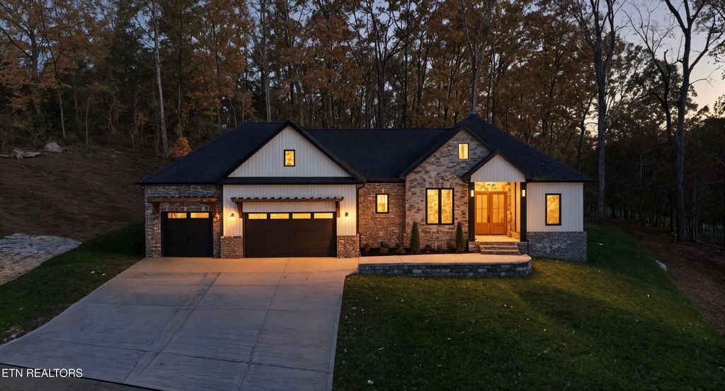 Photo of 121 Nuhya Way, Loudon, TN 37774 (MLS # 1321327)