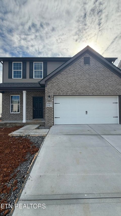 8902 Keenberg Lane Knoxville TN 37931