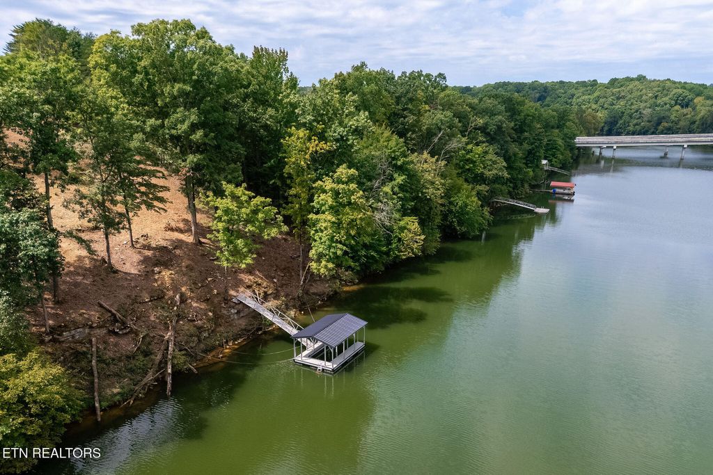 Photo of 179 River Front Drive, Sparta, TN 38583 (MLS # 1316995)