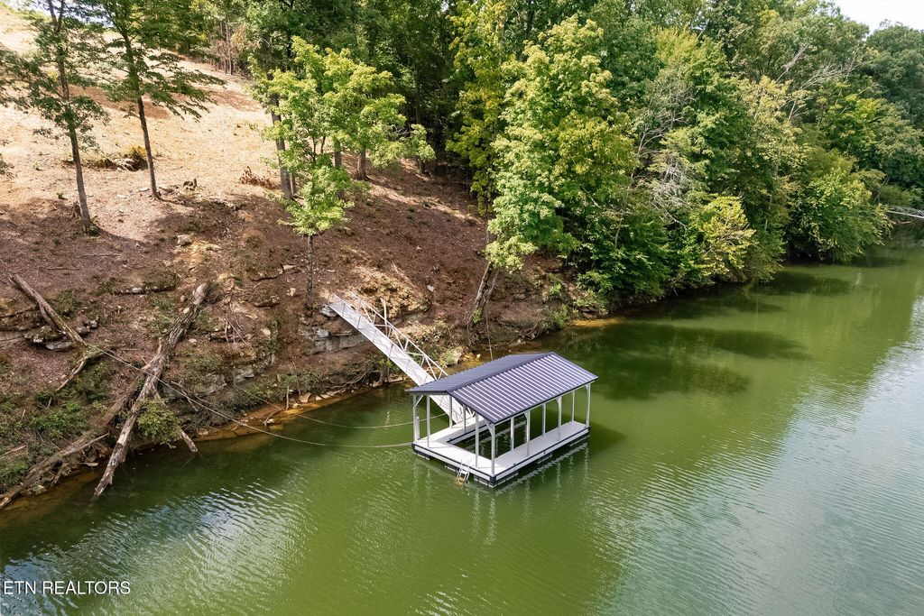 Photo of 179 River Front Drive, Sparta, TN 38583 (MLS # 1316995)