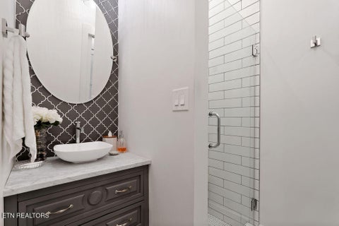 Tiny photo for 817 Deery St, Knoxville, TN 37917 (MLS # 1359254)