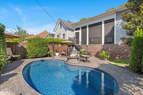 Tiny photo for 817 Deery St, Knoxville, TN 37917 (MLS # 1359254)