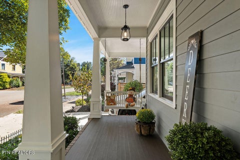 Tiny photo for 817 Deery St, Knoxville, TN 37917 (MLS # 1359254)