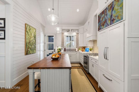 Tiny photo for 817 Deery St, Knoxville, TN 37917 (MLS # 1359254)