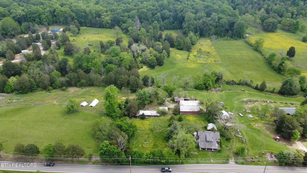 Photo of 320 E Raccoon Valley Drive, Heiskell, TN 37754 (MLS # 1301158)