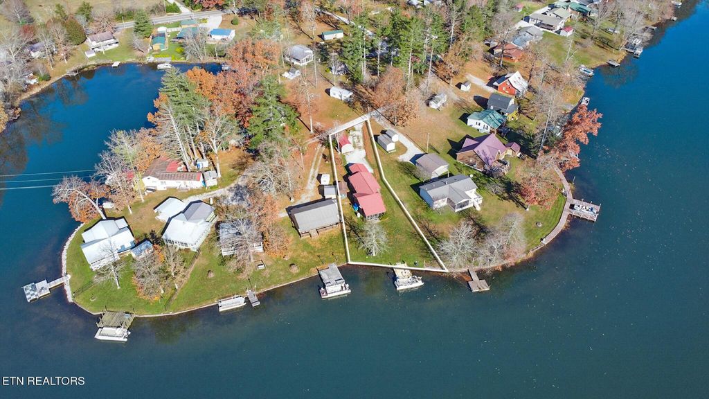 Photo of 75 Linger Lake Lane, Crossville, TN 38571 (MLS # 1322016)