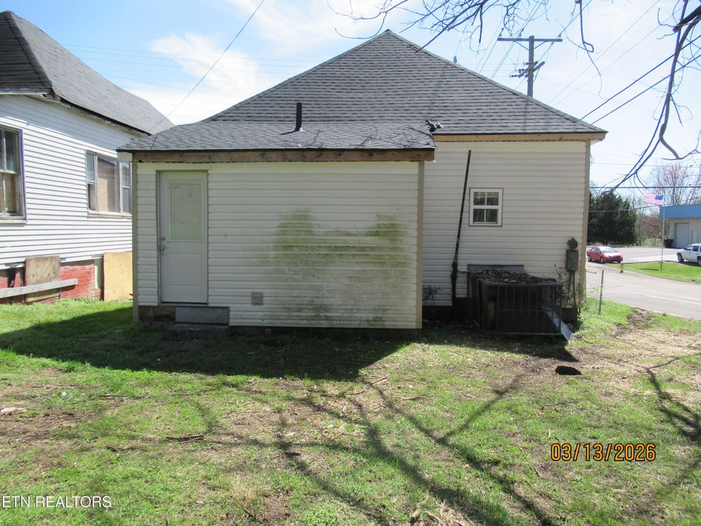 Photo of 1601 Hoitt Ave, Knoxville, TN 37917 (MLS # 1332732)