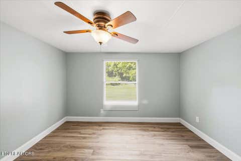 Tiny photo for 123 Sweat Lane, LaFollette, TN 37766 (MLS # 1343294)