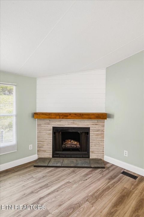 Tiny photo for 123 Sweat Lane, LaFollette, TN 37766 (MLS # 1343294)