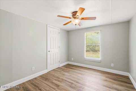 Tiny photo for 123 Sweat Lane, LaFollette, TN 37766 (MLS # 1343294)