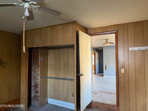 Tiny photo for 200 McCarroll Lane, Harriman, TN 37748 (MLS # 1322721)