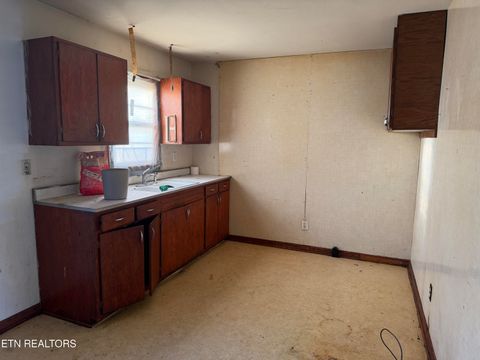 Tiny photo for 200 McCarroll Lane, Harriman, TN 37748 (MLS # 1322721)