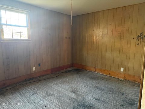 Tiny photo for 200 McCarroll Lane, Harriman, TN 37748 (MLS # 1322721)