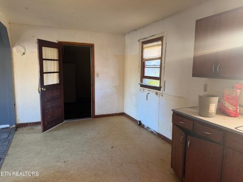 Tiny photo for 200 McCarroll Lane, Harriman, TN 37748 (MLS # 1322721)