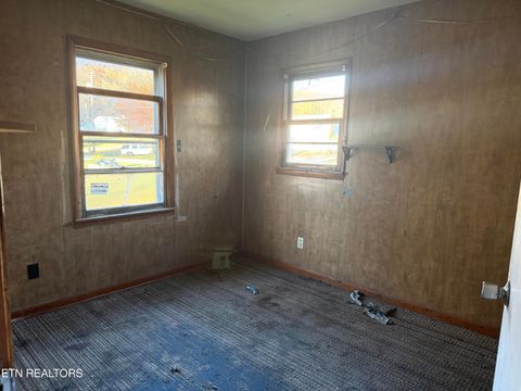 Tiny photo for 200 McCarroll Lane, Harriman, TN 37748 (MLS # 1322721)