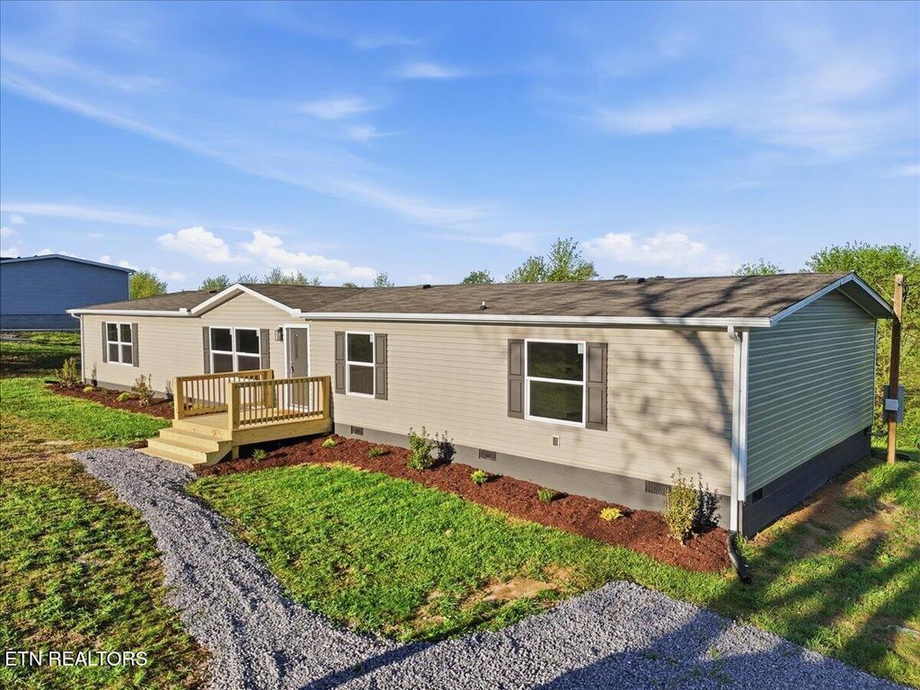 Photo of 221 Woodby Fridley Rd, Sweetwater, TN 37874 (MLS # 1335719)