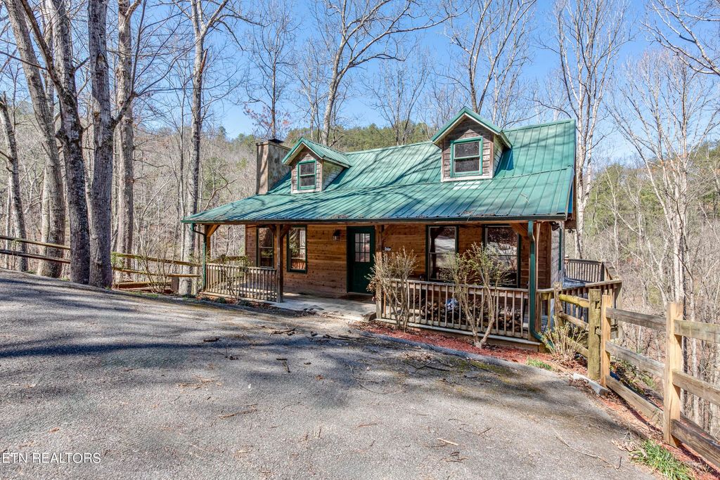 Photo of 1040 Laurel Rd, Townsend, TN 37882 (MLS # 1255710)
