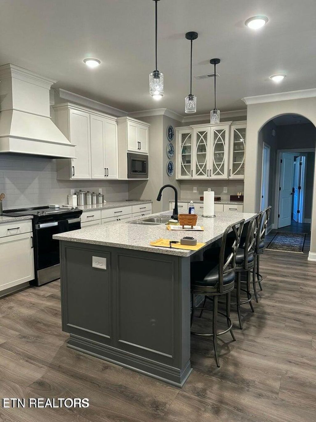 Photo of 407 Sycamore Place, Loudon, TN 37774 (MLS # 1339788)