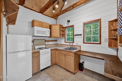 Tiny photo for 770 Hickory Lane, Hilham, TN 38568 (MLS # 1360315)