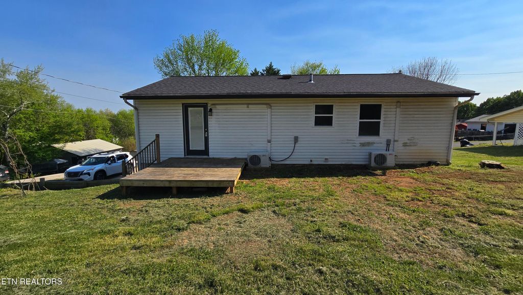 Photo of 208 Riggs St, Athens, TN 37303 (MLS # 1338237)