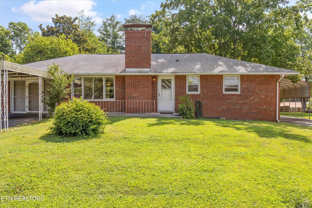 Photo of 107 Hillcrest Lane, Kingston, TN 37763 (MLS # 1308973)