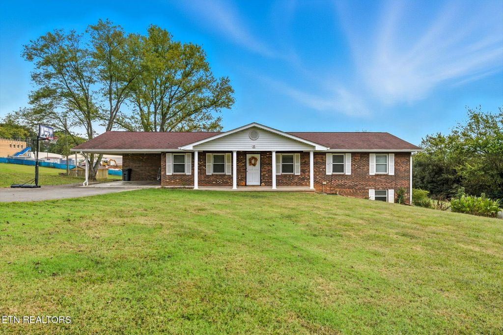 Photo of 1429 Grove St, Loudon, TN 37774 (MLS # 1318035)