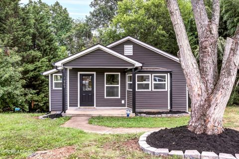 Tiny photo for 1904 Smokemont Drive, Maryville, TN 37801 (MLS # 1332101)