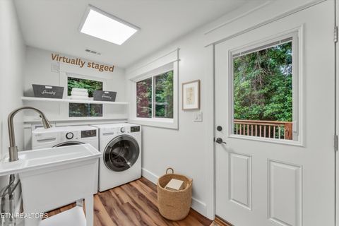 Tiny photo for 1904 Smokemont Drive, Maryville, TN 37801 (MLS # 1332101)