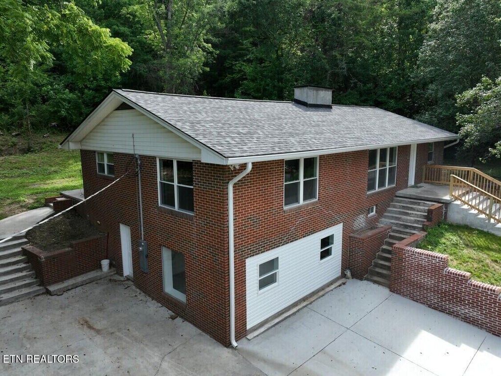 Photo of 3525 Norris Freeway FWY, Heiskell, TN 37754 (MLS # 1346612)