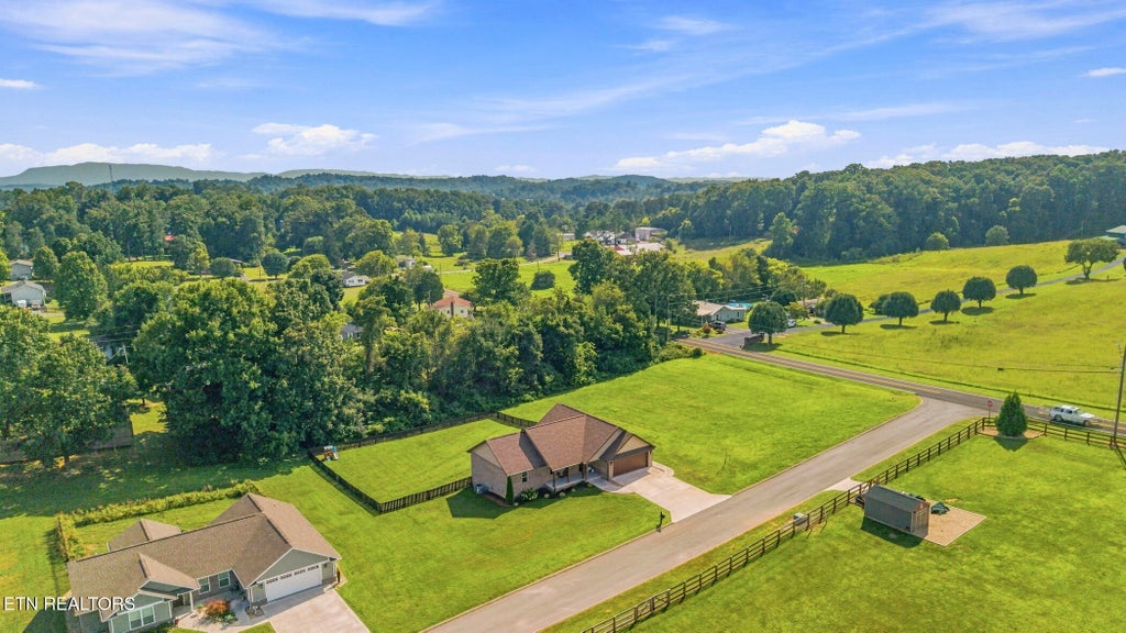 Photo of 408 Melford Drive, Strawberry Plains, TN 37871 (MLS # 1353635)