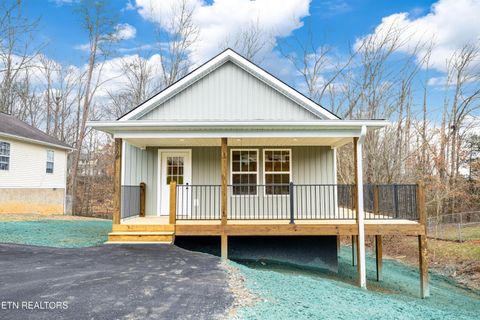 Photo of 2508 Grotto Lane, Sevierville, TN 37876 (MLS # 1330074)