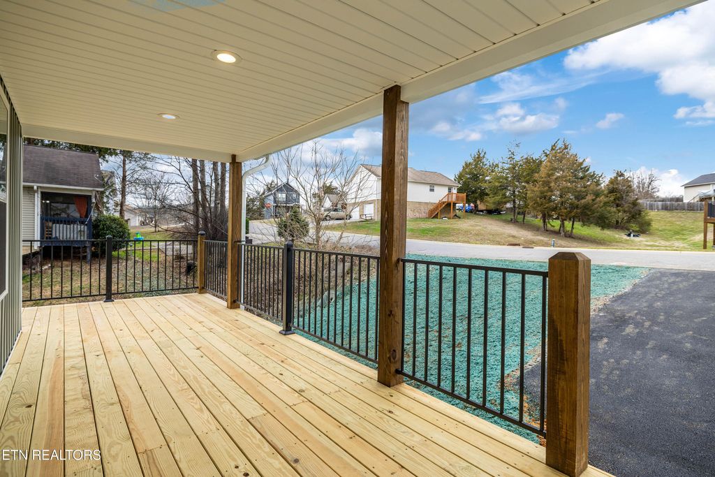 Photo of 2508 Grotto Lane, Sevierville, TN 37876 (MLS # 1330074)