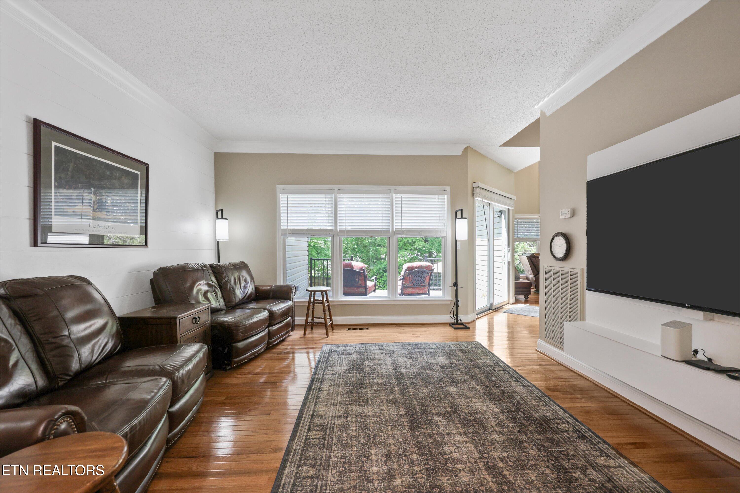 95 Deerfield Lane