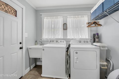 Tiny photo for 425 Sewanee St, Harriman, TN 37748 (MLS # 1333417)