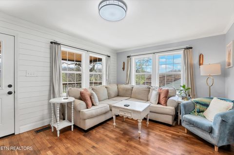 Tiny photo for 425 Sewanee St, Harriman, TN 37748 (MLS # 1333417)