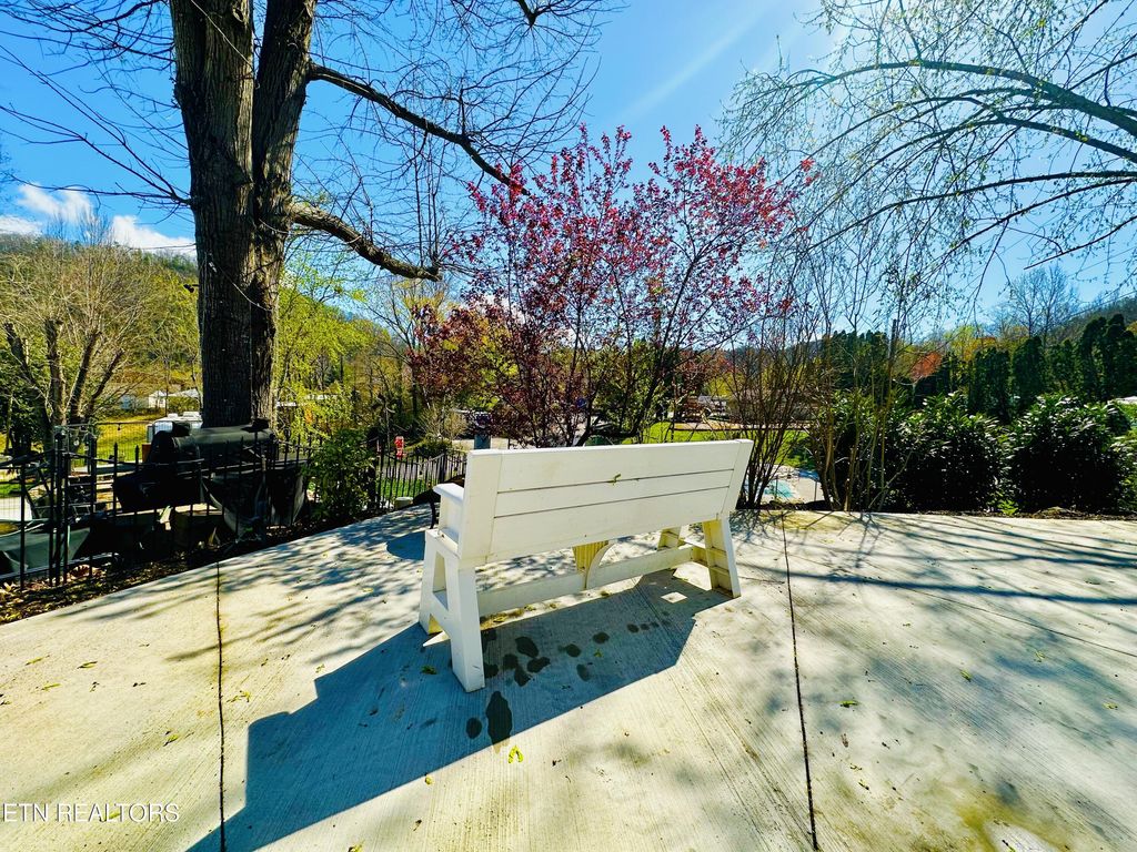 Photo of 132 HIghway 73, Townsend, TN 37882 (MLS # 1257328)