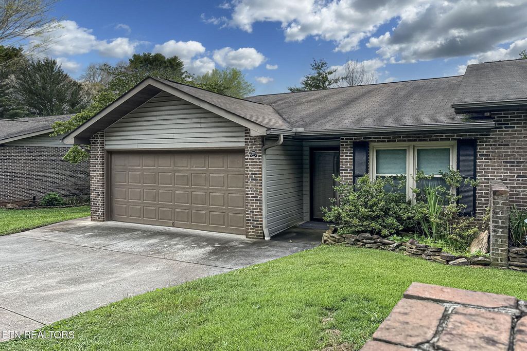 Photo of 219 Villa Drive, Seymour, TN 37865 (MLS # 1304100)