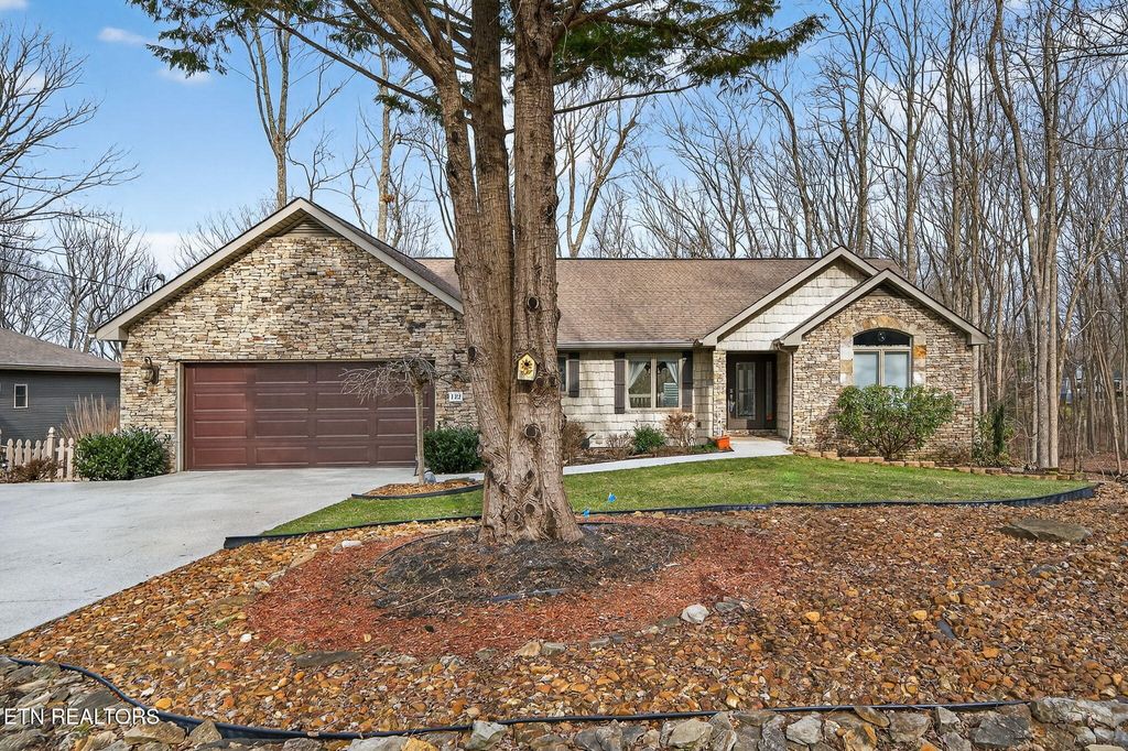 Photo of 122 Pineridge Loop, Crossville, TN 38558 (MLS # 1319595)