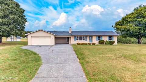 Photo of 13700 Lakeshore Drive, Rutledge, TN 37861 (MLS # 1356819)