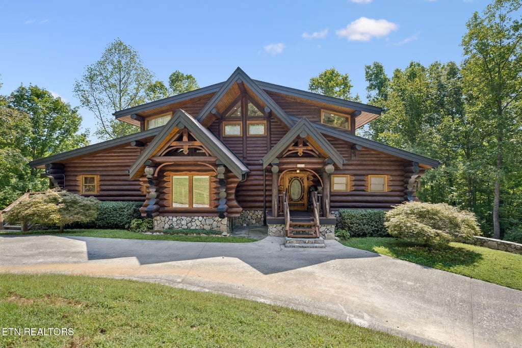 Photo of 546 Bluff View Rd, New Tazewell, TN 37825 (MLS # 1357216)