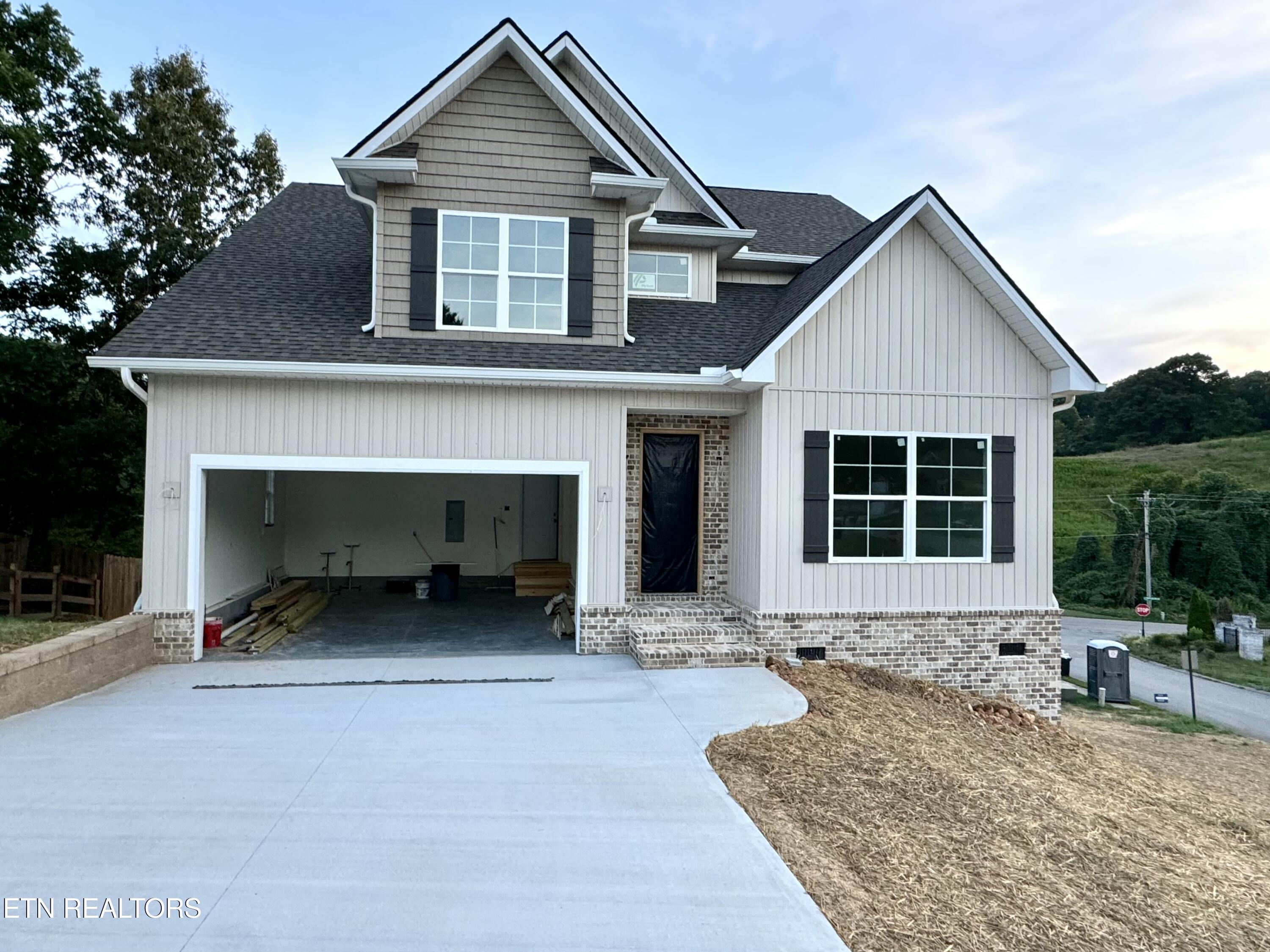 148 Hillside Lane