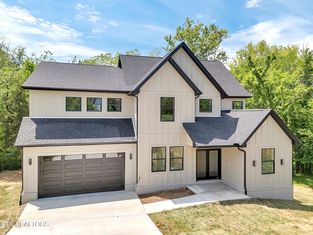 Photo of 1715 Serene Cove Way, Knoxville, TN 37920 (MLS # 1325851)