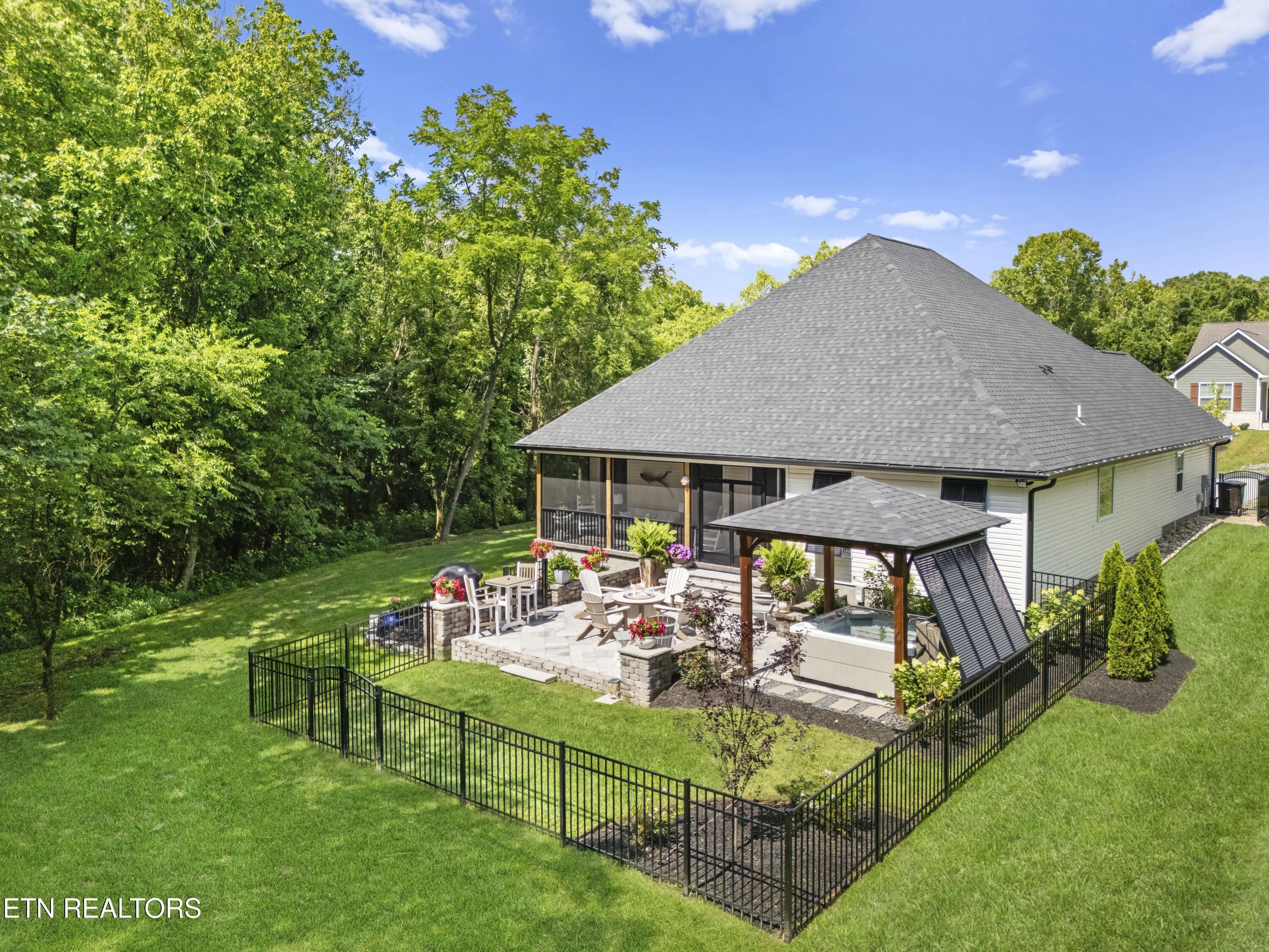 318 Oostagala Lane