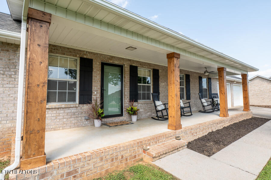 409 Hiddenbrook Lane