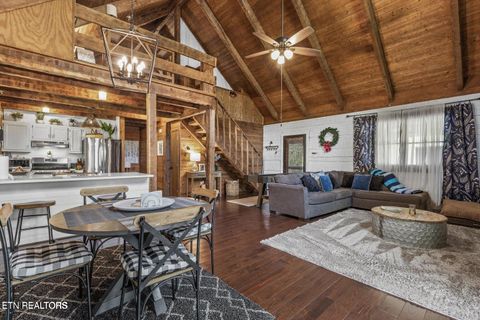 Tiny photo for 4065 Hickory Hollow Way, Sevierville, TN 37862 (MLS # 1324577)