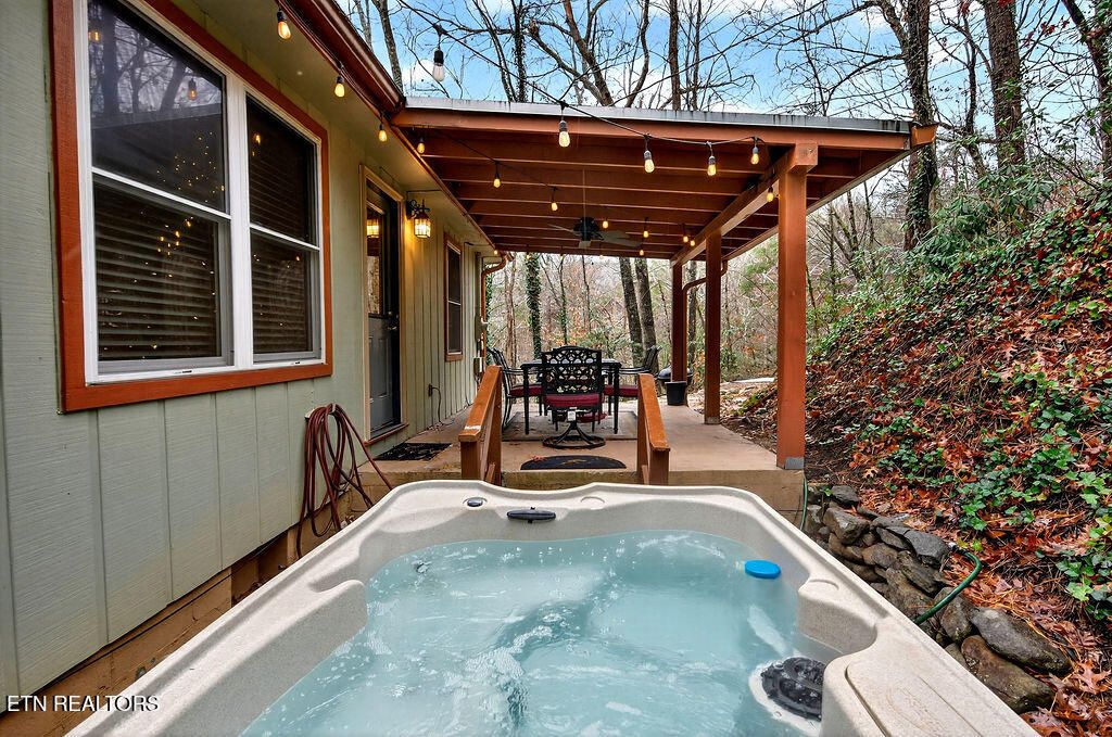 Photo of 309 Saint Andrews Way, Gatlinburg, TN 37738 (MLS # 1323875)